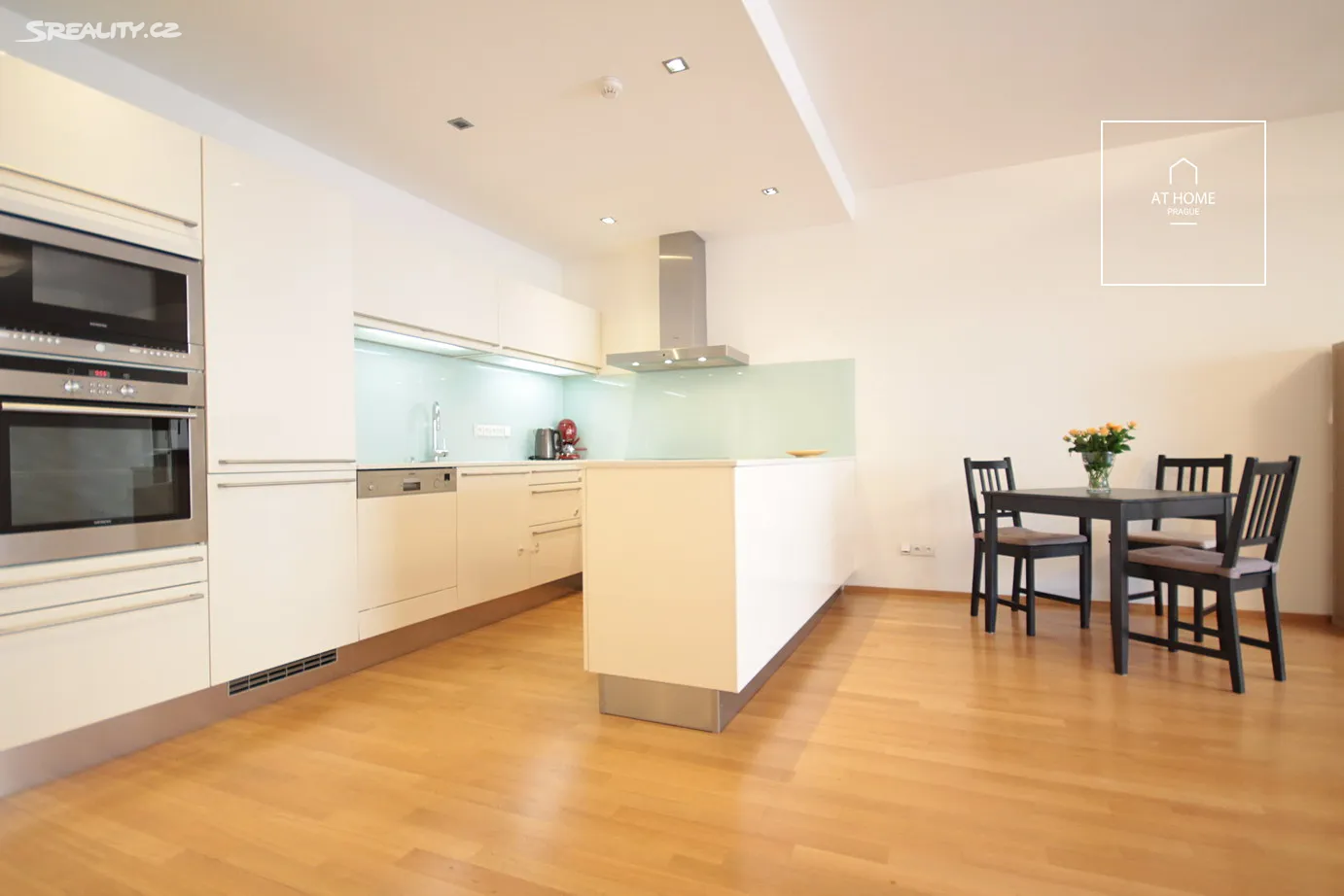 Pronájem bytu 4+kk 130 m²