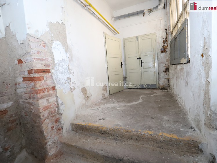 Gewerbefläche zum Kauf, 1.600 m² (23 von 38)
