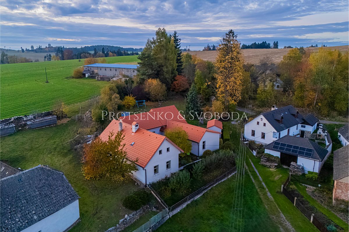 Prodej vícegeneračního domu 354 m², pozemek 2604 m² – fotografie 2