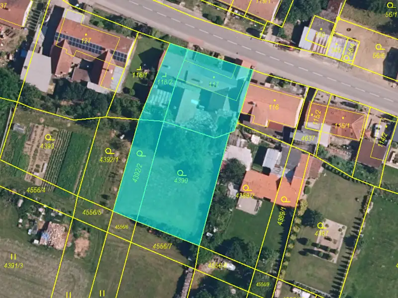 Prodej rodinného domu 300 m², pozemek 1391 m², Senorady – náhled fotky 2
