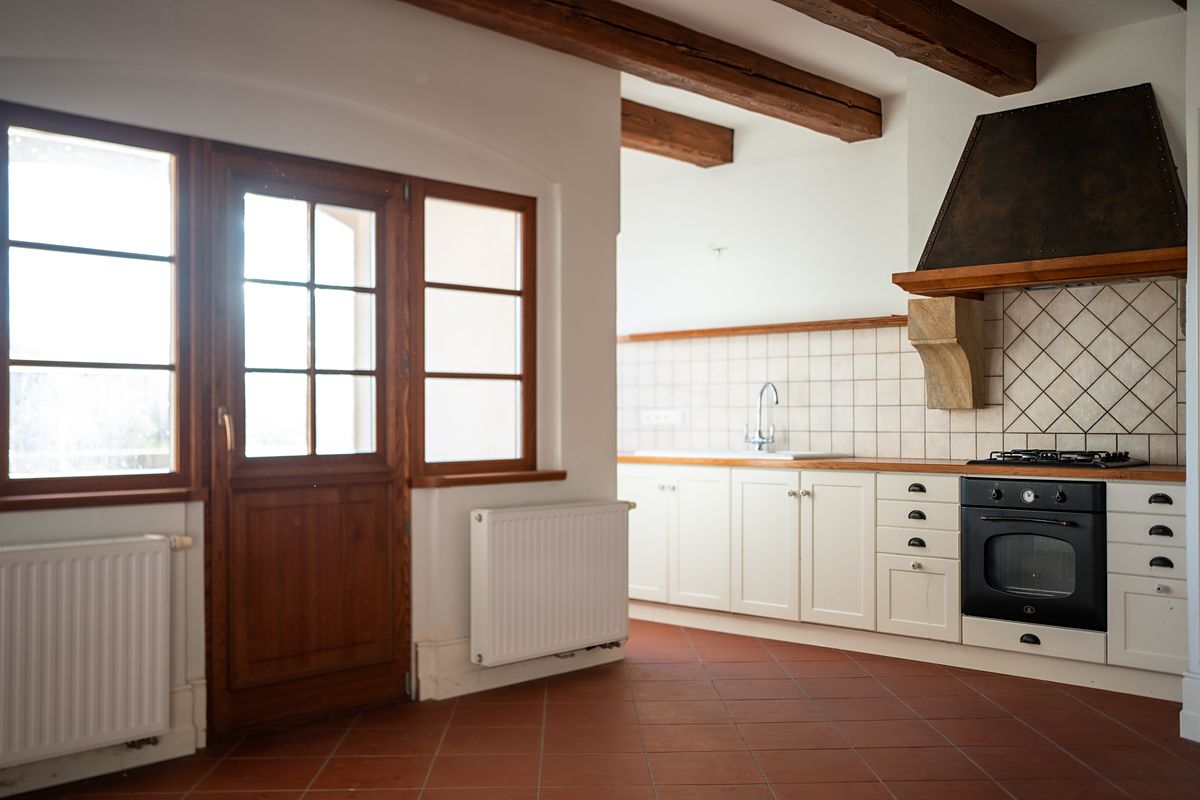 Prodej rodinného domu 342 m², pozemek 240 m² – fotografie 4