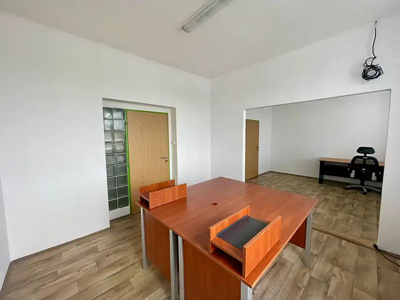 Pronájem kanceláře 76 m², Sulejovice – náhled fotky 3