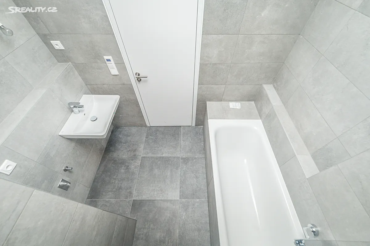 Prodej bytu 3+kk 89 m² – pohled 3