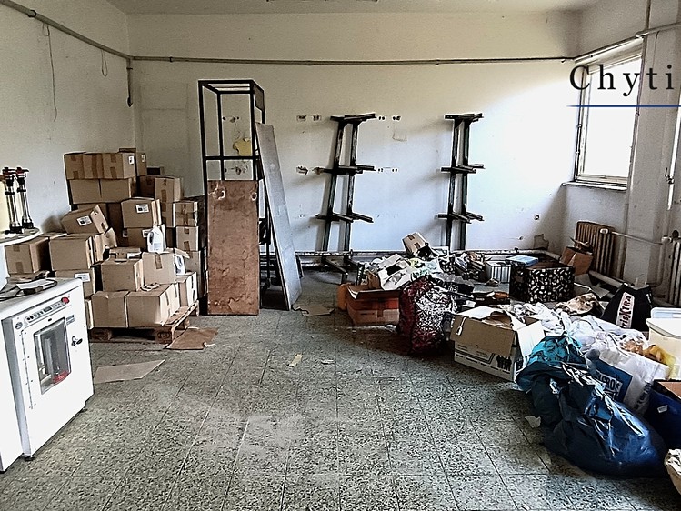 Prodej komerčního prostoru, 1 600 m² (10 z 23)