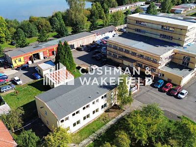 Prodej skladového prostoru 2300 m²