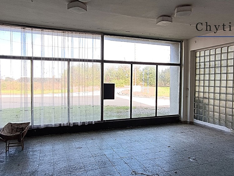 Prodej komerčního prostoru, 1 600 m² (6 z 23)