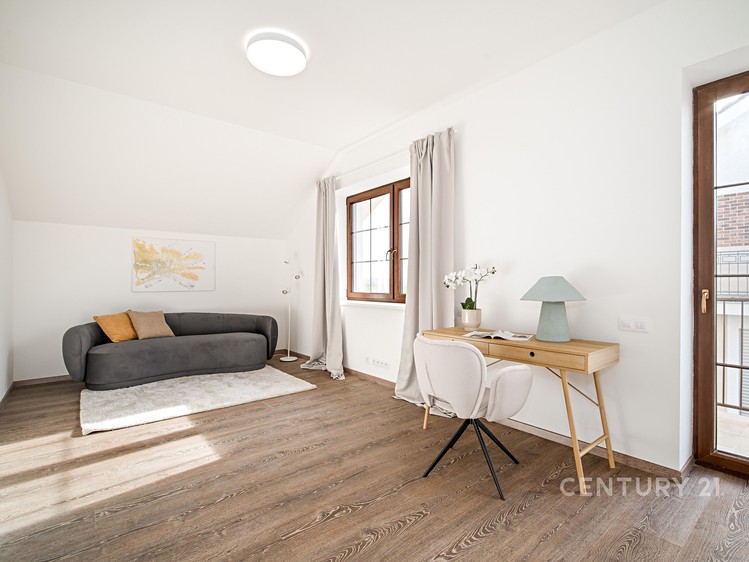 Prodej domu, 300 m² (22 z 46)