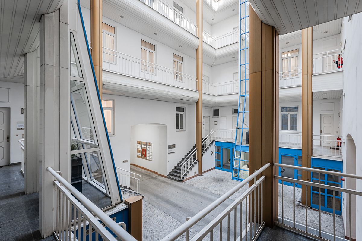 Pronájem kanceláře 146 m² – fotografie 2