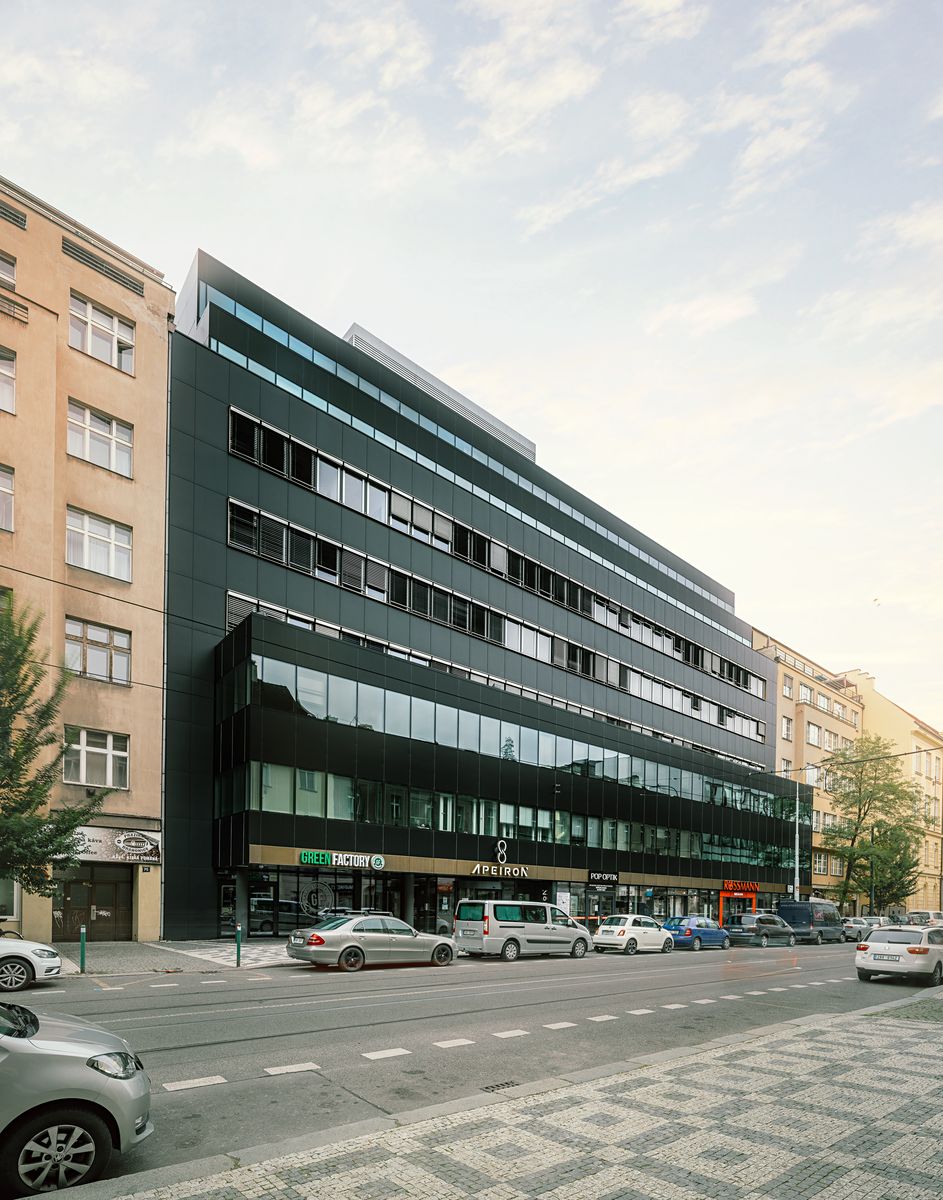 Pronájem obchodního prostoru 179 m² – fotografie 2