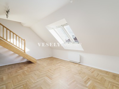 Prodej bytu 4+kk 139 m² (Mezonet)