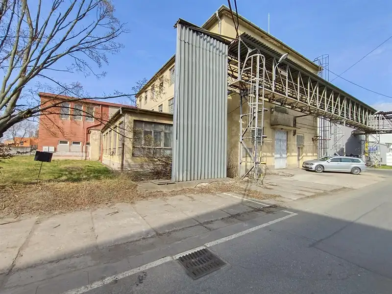 Prodej komerční nemovitosti 1150 m², Prostějov – náhled fotky 3