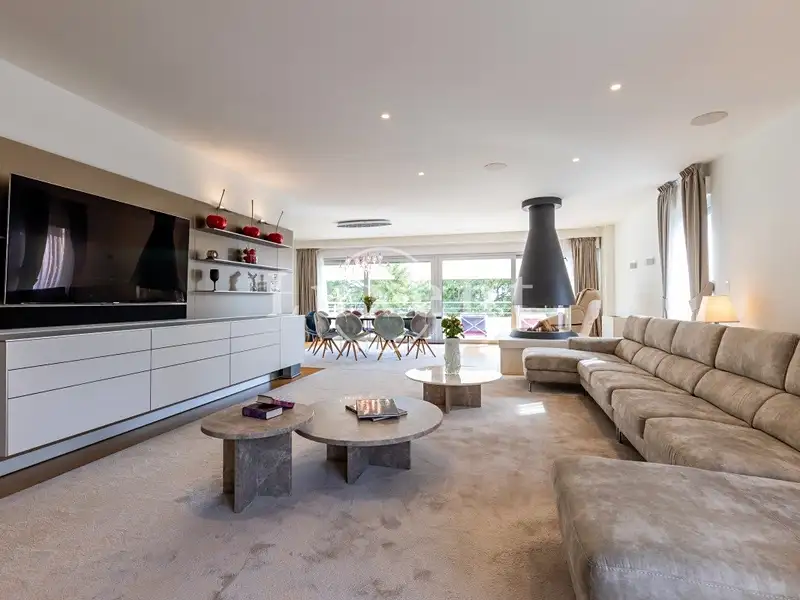 Prodej vily 1100 m², pozemek 930 m², Split – náhled fotky 3