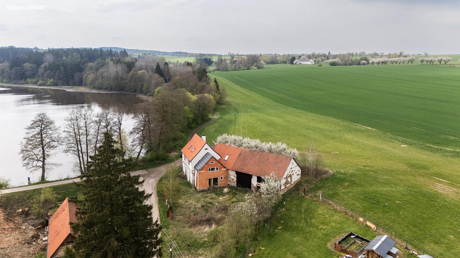 Prodej  rodinného domu 237 m², pozemek 742 m², okres Tábor