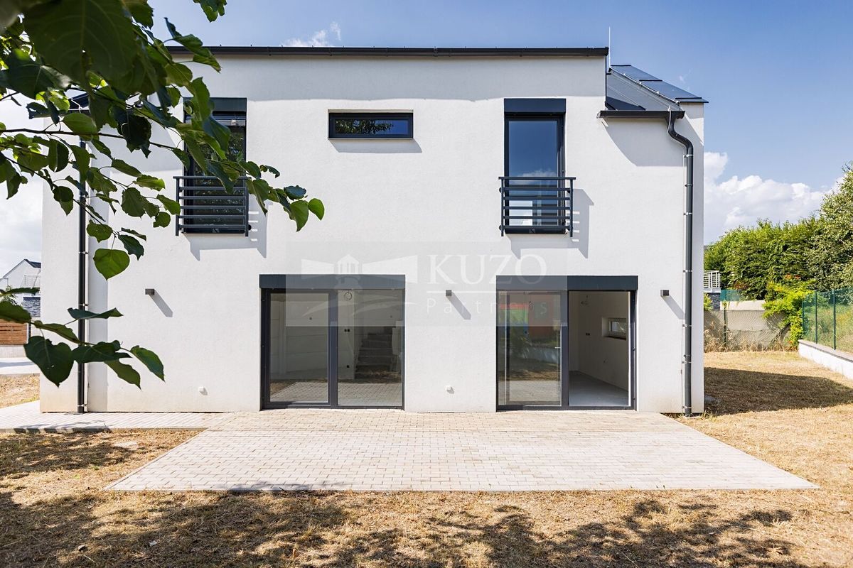 Prodej rodinného domu 165 m², pozemek 655 m² – fotografie 5