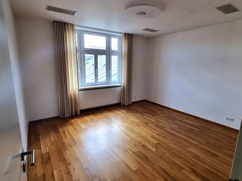 Prodej bytu 6 pokojů a více 269 m², Praha – náhled fotky 3