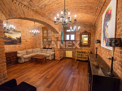 Pronájem bytu 4+1 157 m²