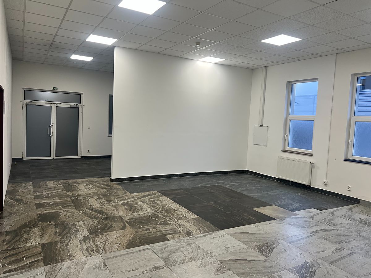 Pronájem obchodního prostoru 136 m²