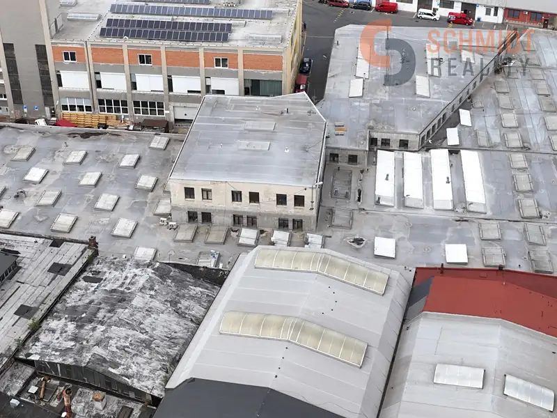 Prodej skladového prostoru 7481 m², Brno – náhled fotky 1