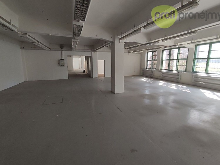 Комерційне приміщення в оренду, 374 м² (2 з 6)