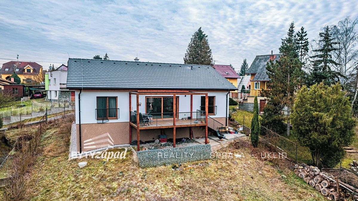Prodej rodinného domu 112 m², pozemek 773 m² – fotografie 3