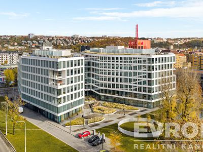 Pronájem kanceláře 500 m²