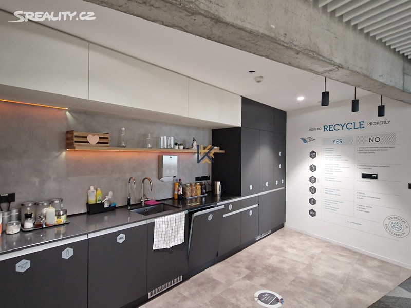 Pronájem kanceláře 473 m² – pohled 4