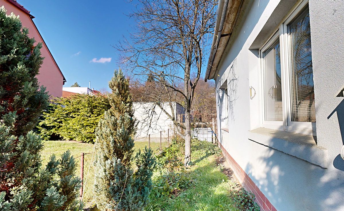 Prodej rodinného domu 118 m², pozemek 2322 m² – fotografie 2
