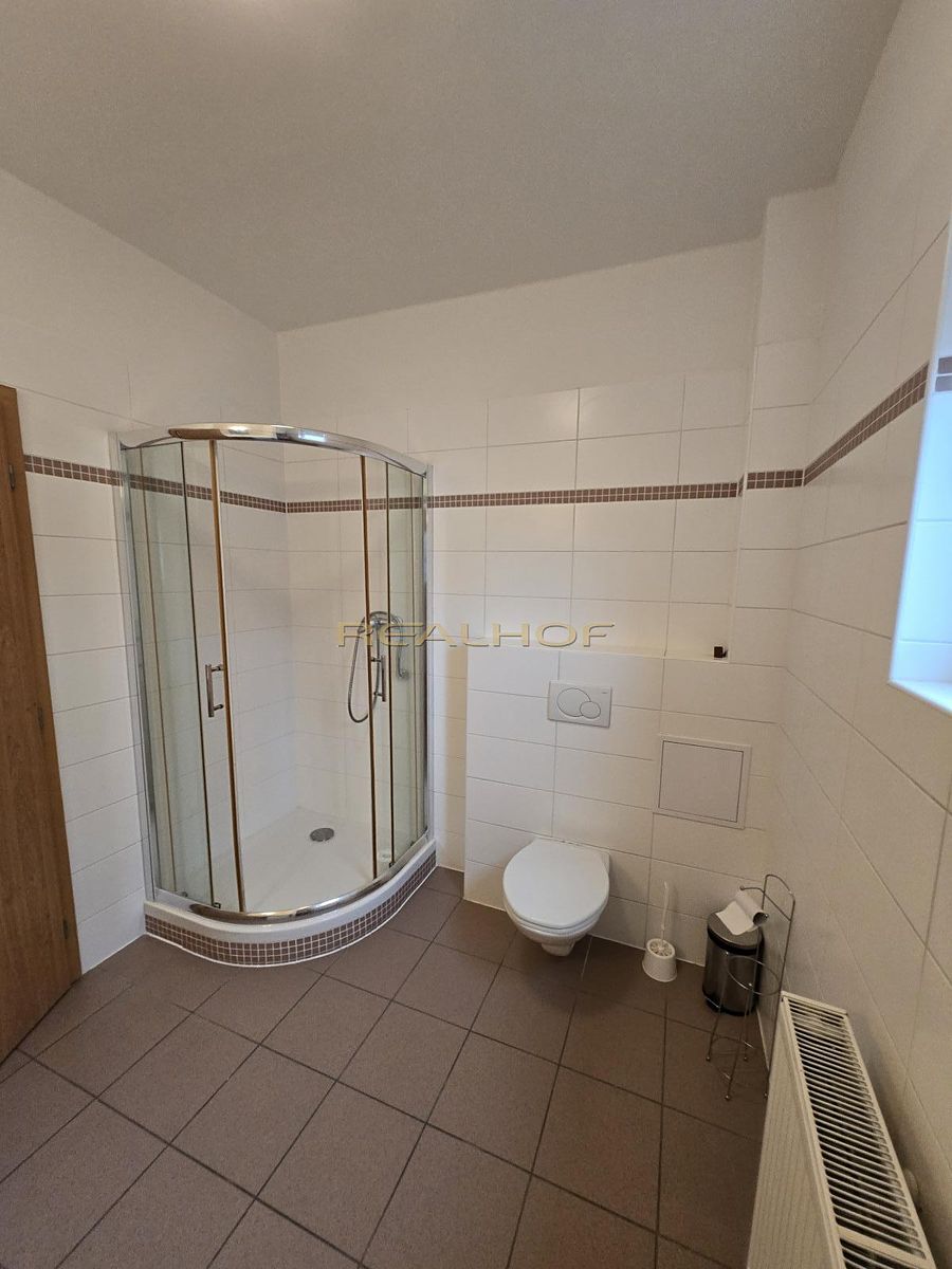 Pronájem kanceláře 76 m² – fotografie 5