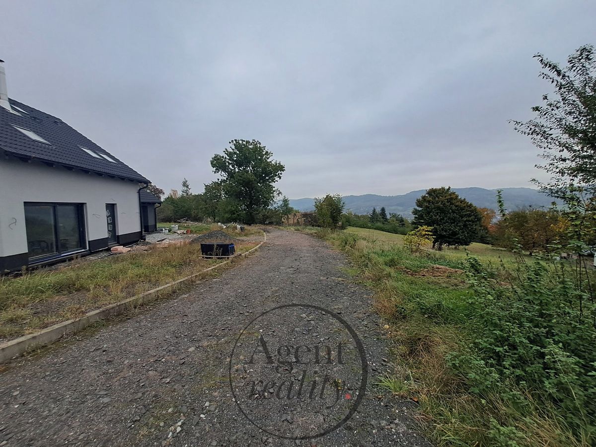 Prodej stavebního pozemku 1219 m² – fotografie 4