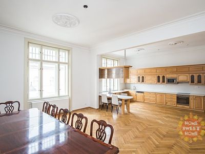 Pronájem bytu 5+1 197 m²