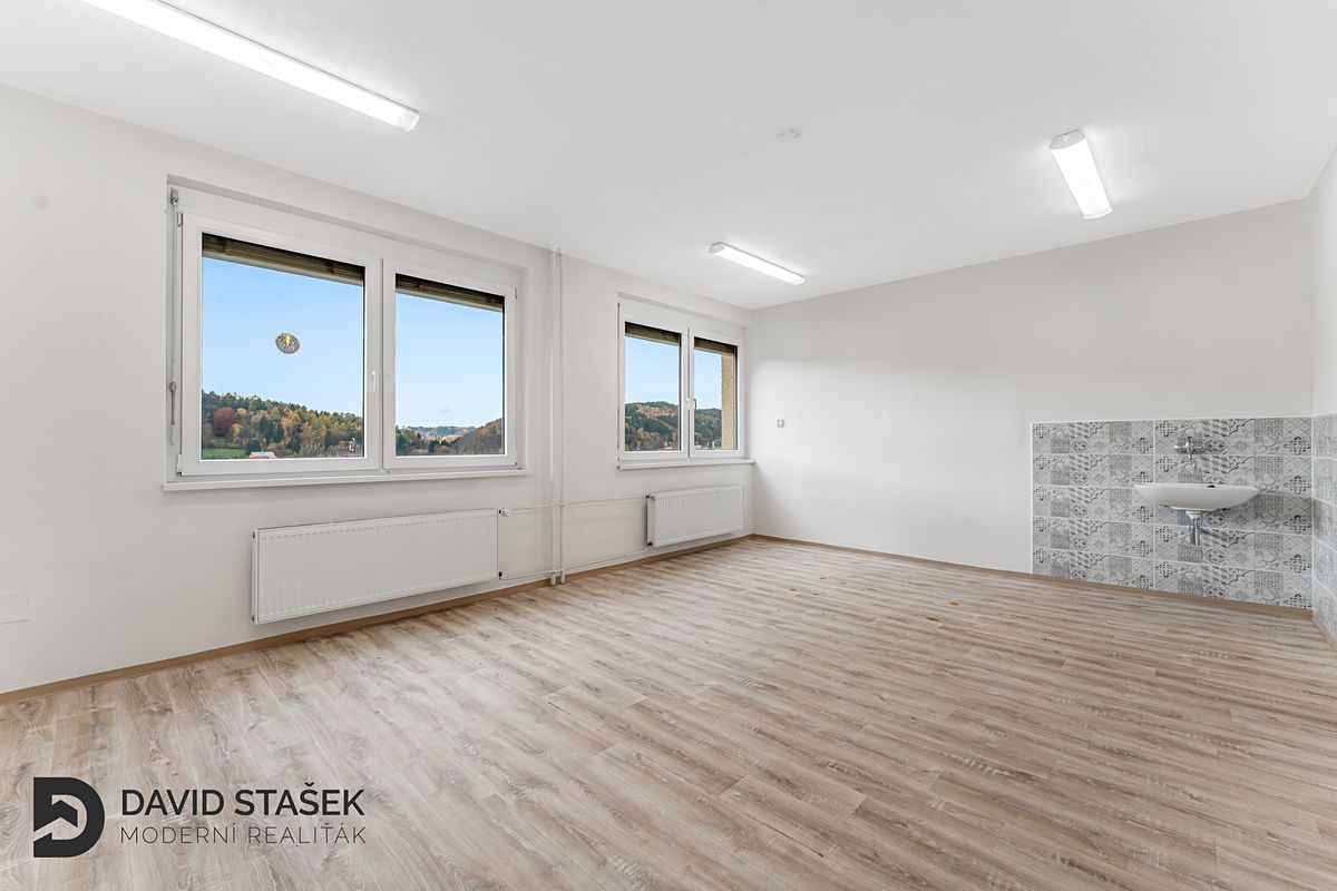 Pronájem kanceláře 26 m² – fotografie 3