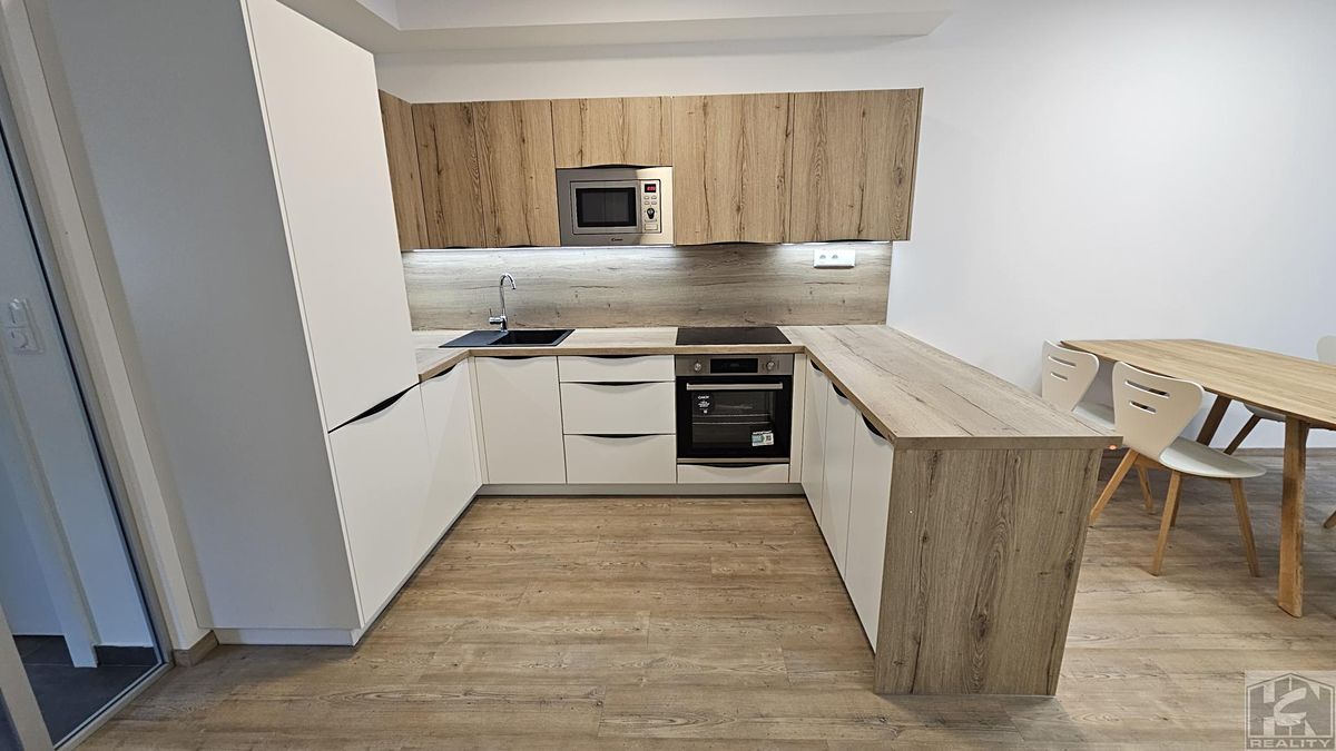 Prodej bytu 3+kk 100 m² – fotografie 3