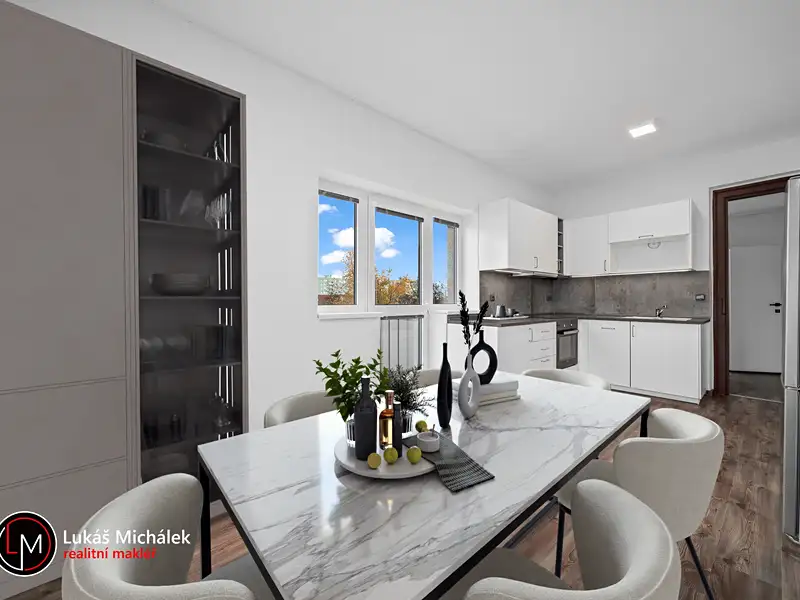 Prodej bytu 2+1 75 m², Jičín – náhled fotky 2