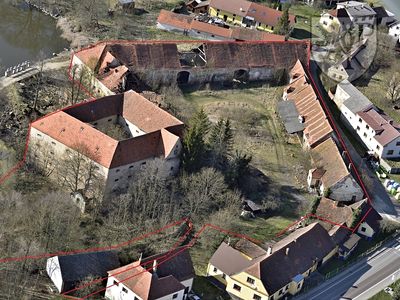 Prodej památky 4000 m², pozemek 8771 m²