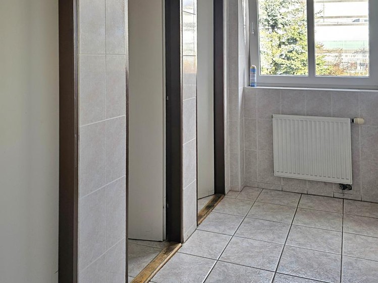 Prodej komerčního prostoru, 978 m² (24 z 29)