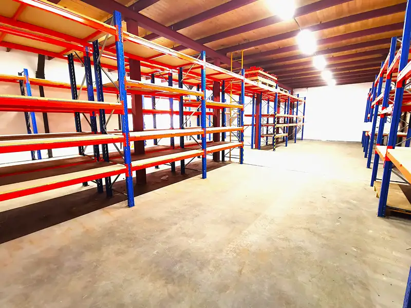 Pronájem skladového prostoru 320 m², Rosovice – náhled fotky 1