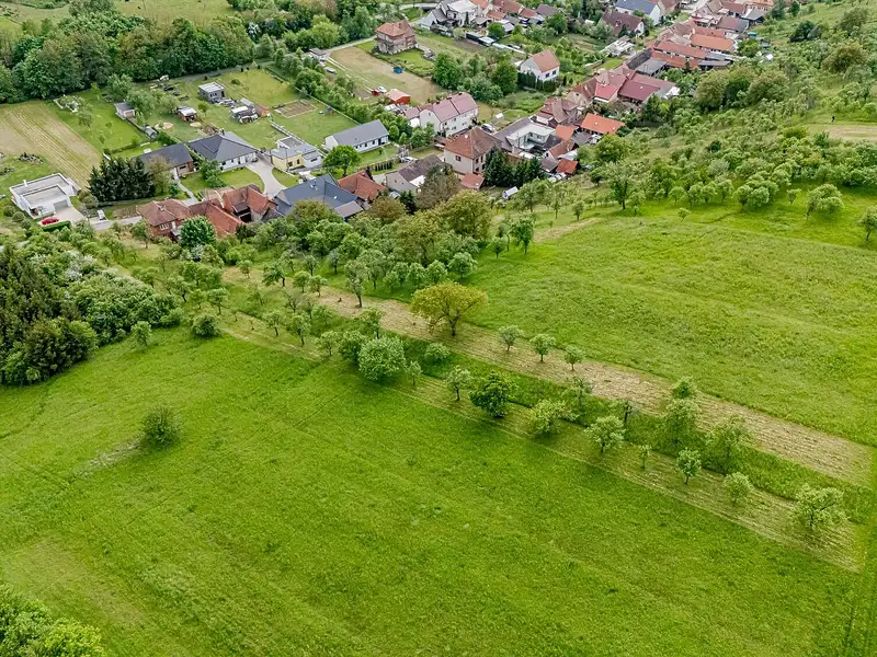 Prodej stavebního pozemku 1034 m², Nedachlebice – náhled fotky 2