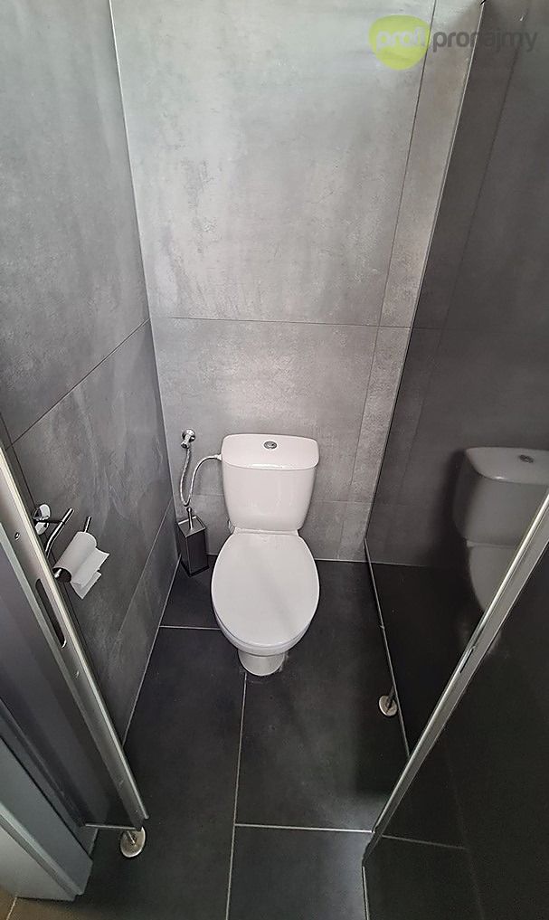 Pronájem obchodního prostoru 99 m² – fotografie 4