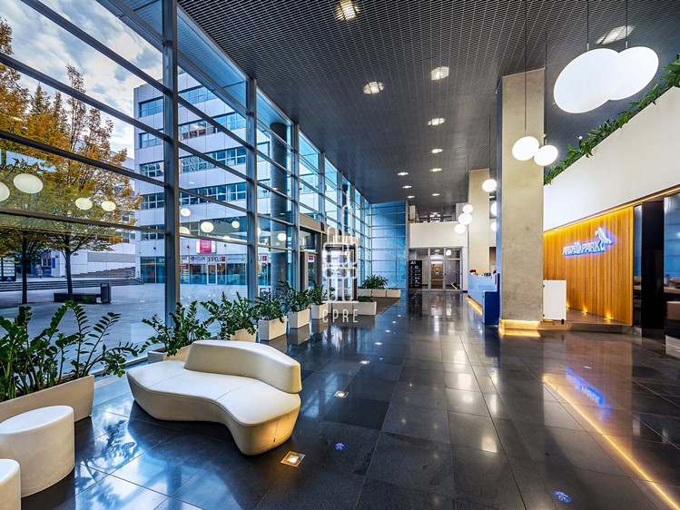 Комерційне приміщення в оренду, 576 м² (10 з 12)