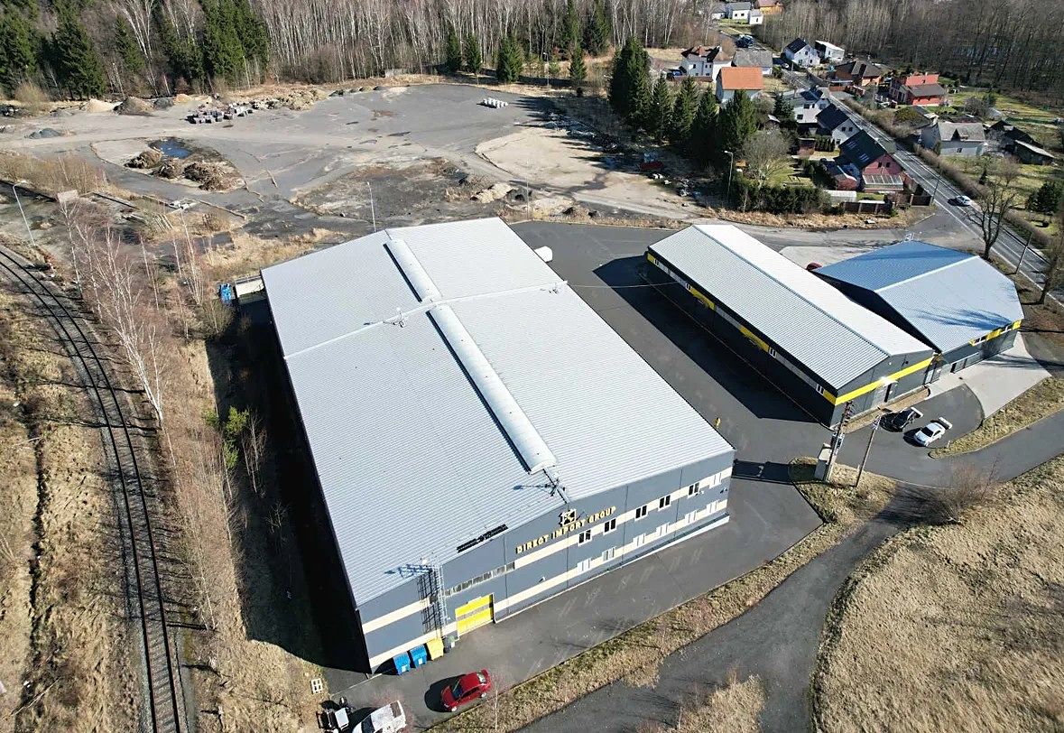 Prodej komerčního pozemku 30000 m² – fotografie 3