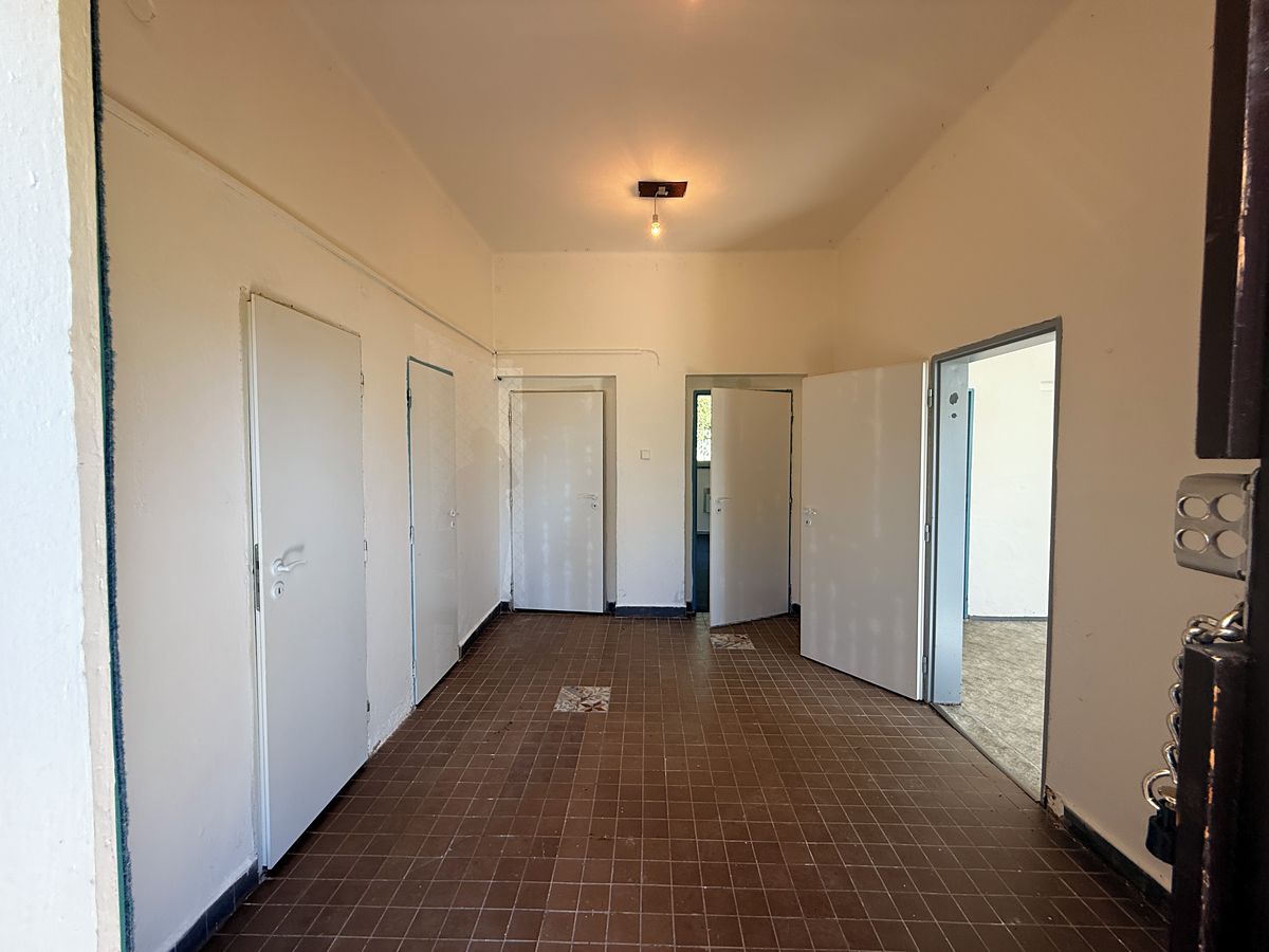 Pronájem kanceláře 84 m² – fotografie 3