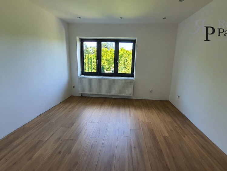 Будинок на продаж, 367 м² (8 з 32)