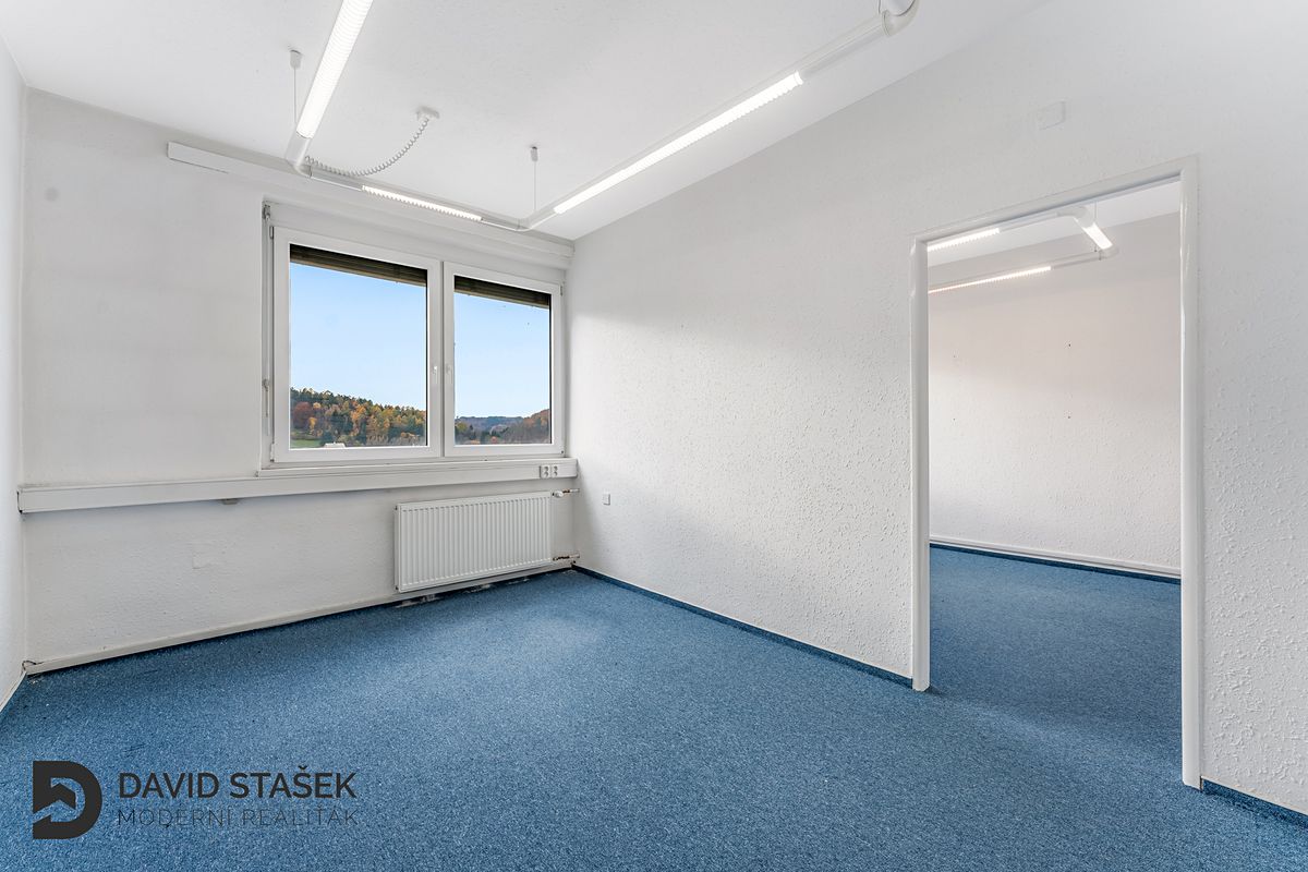 Pronájem kanceláře 26 m² – fotografie 4