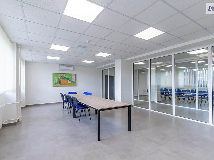 Комерційне приміщення в оренду, 60 м² (16 з 24)