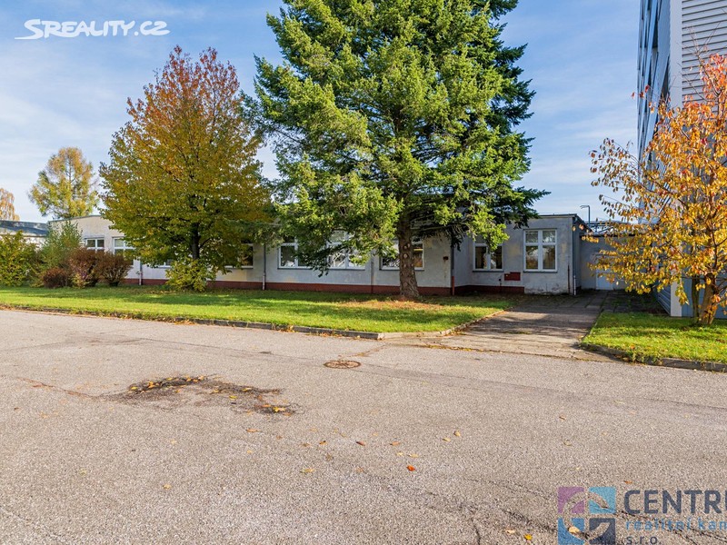 Pronájem výrobní haly, prostoru 1 426 m² – pohled 2