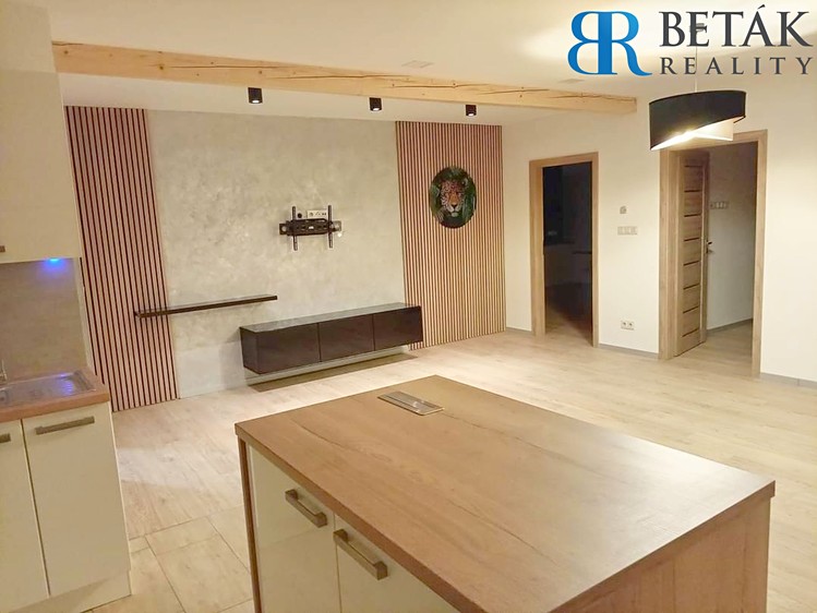 Комерційне приміщення на продаж, 670 м² (8 з 15)