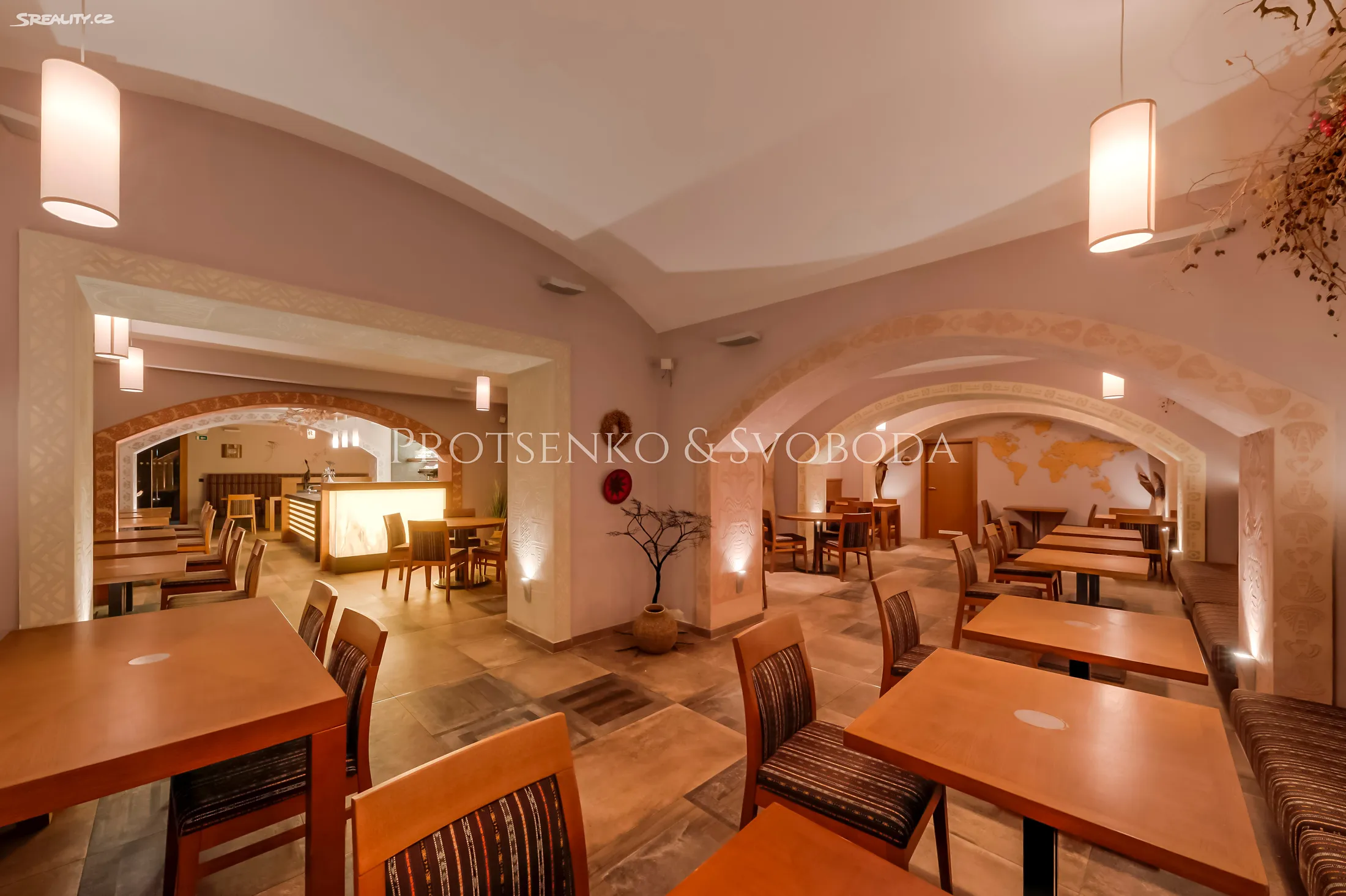 Prodej restaurace 655 m²