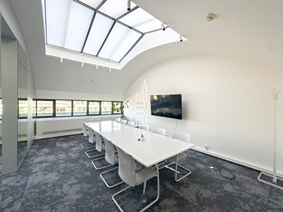 Pronájem kanceláře 133 m² — photo 2