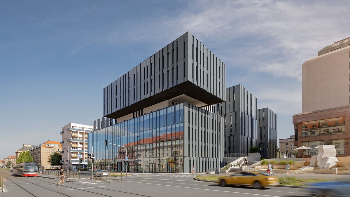 Pronájem kanceláře 840 m²