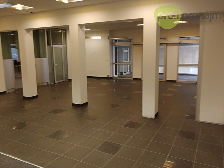 Комерційне приміщення в оренду, 171 м² (2 з 7)